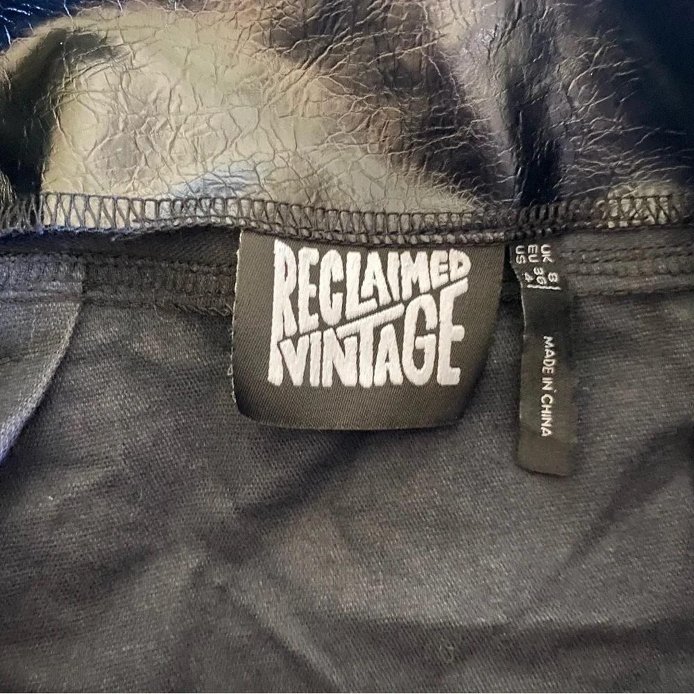 Reclaimed Vintage Black Faux Leather Mini Skirt Size‎ 4